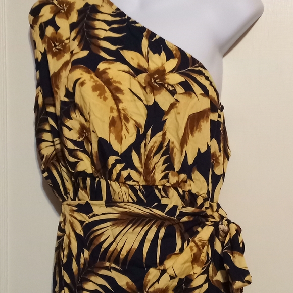 🛍️ BUNDLE ONLY 🛍️SHEIN Black and Tan One Shoulder Wrap Sundress - Picture 4 of 7